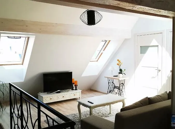 Kuninga 24 * Parnawa